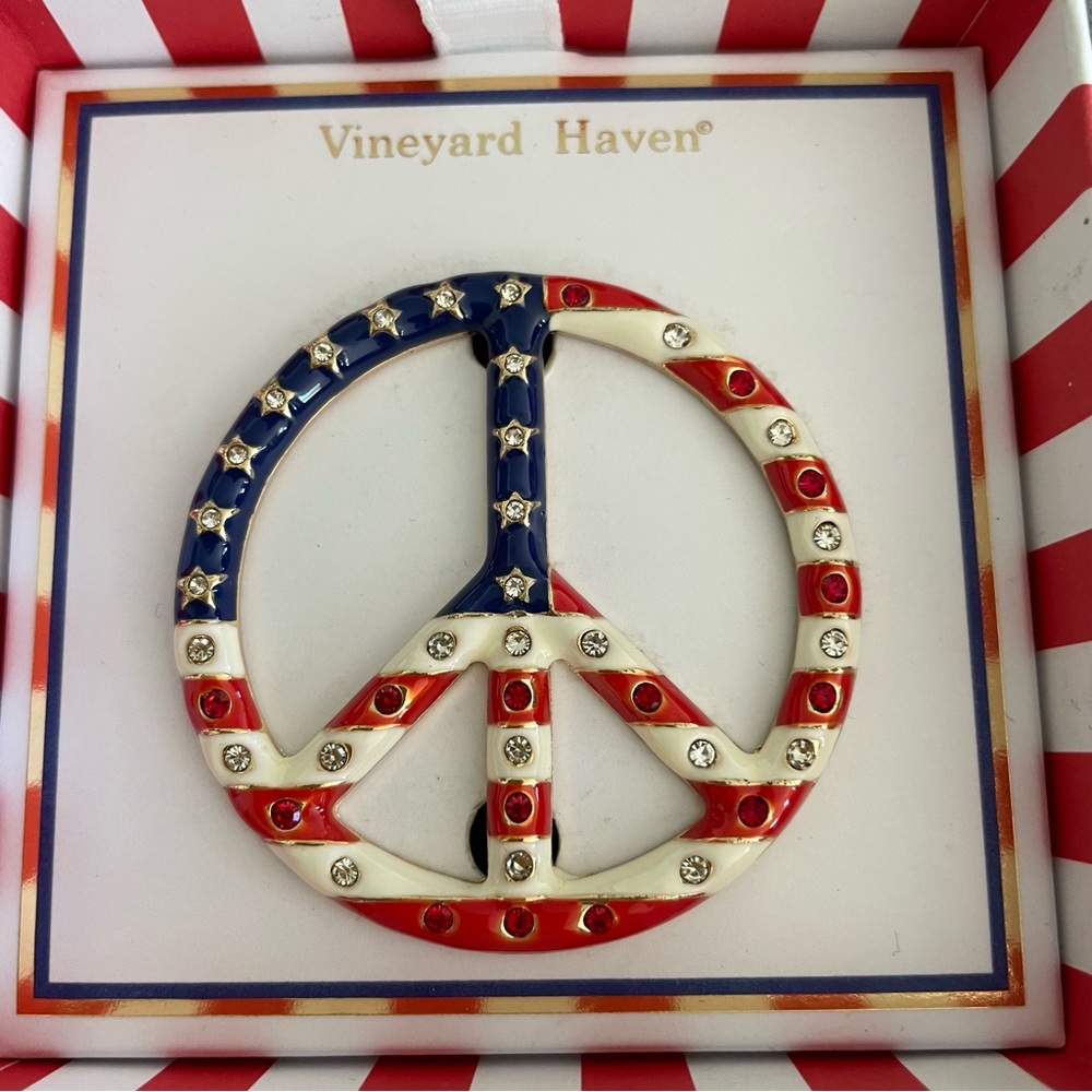 Peace Sign RED WHITE BLUE BROOCH PIN PATRIOTIC FLAG VINEYARD HAVEN